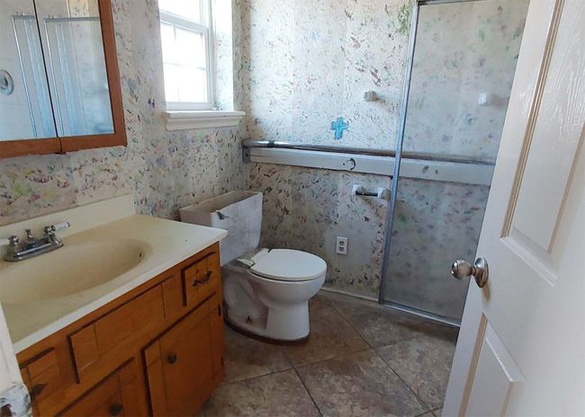 584 County Road 2131, House other with 2 bedrooms, 2 bathrooms and null parking in Telephone TX | Image 10