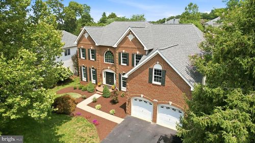 19704 Stanford Hall Pl, ASHBURN, VA, 20147-5226 | Card Image