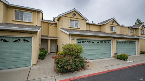 106 Roseburg Way, Fairfield, CA, 94534-2990 | Card Image