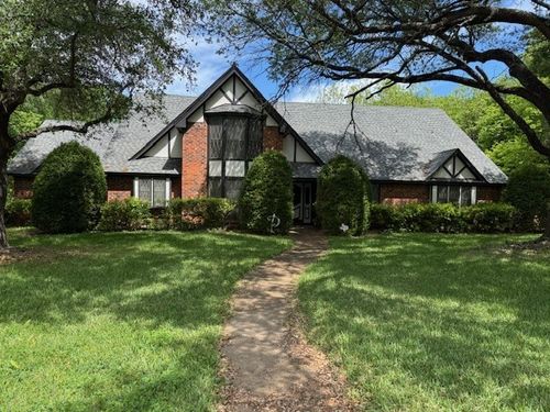 511 Linkcrest Dr, Duncanville, TX, 75137-3911 | Card Image