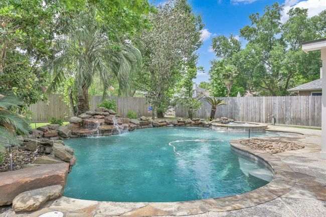 POOL | Image 35