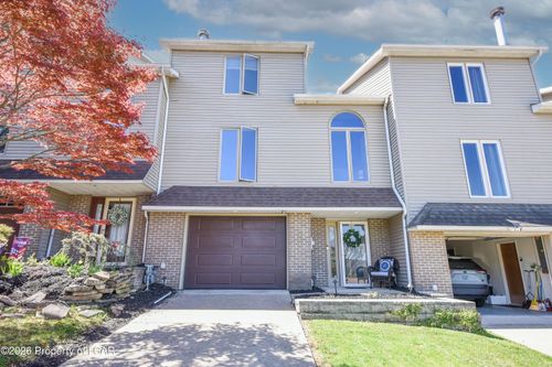 63 Clarks Ln, Plains, PA, 18705-2228 | Card Image