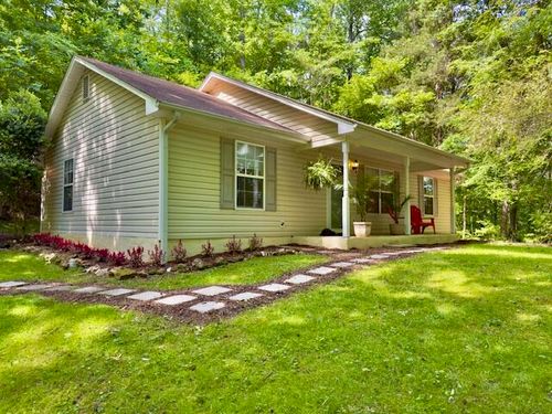 4151 Mountain Creek Rd, Chattanooga, TN, 37415-3403 | Card Image