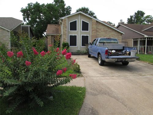 19917 Stoney Haven Dr, Cypress, TX, 77433-1011 | Card Image