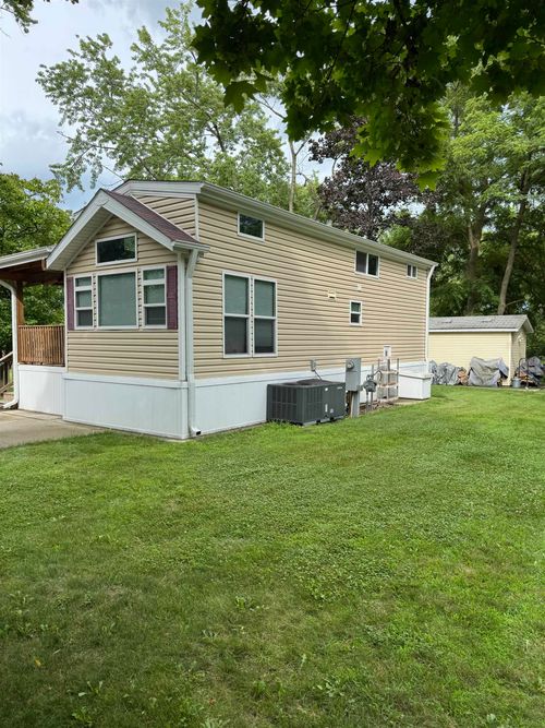 414 Skyline Dr, Edgerton, WI, 53534 | Card Image