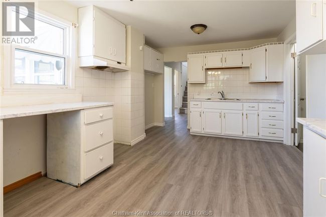 264 Delaware Ave, House other with 3 bedrooms, 2 bathrooms and null parking in Chatham ON | Image 6