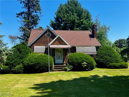 321 S Lake St, Amherst, OH, 44001-2013 | Card Image
