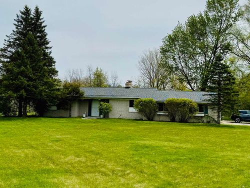 10201 N Fenton Rd, Fenton, MI, 48430-9787 | Card Image