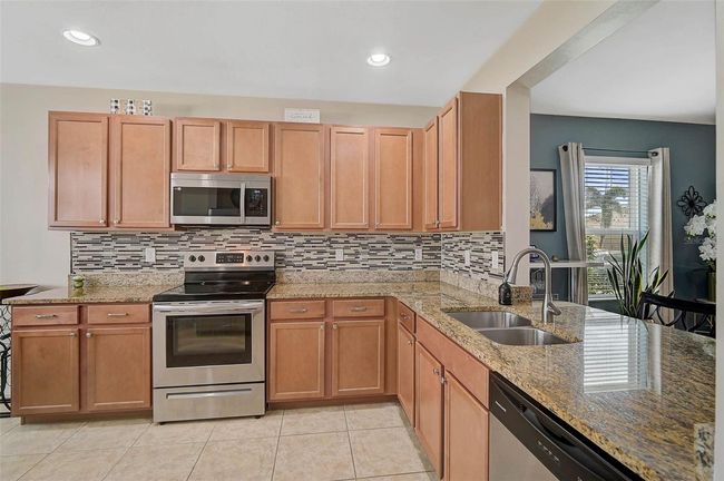 9032 Excelsior Loop, House other with 3 bedrooms, 2 bathrooms and null parking in VENICE FL | Image 8