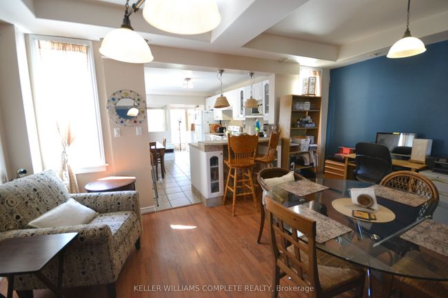25 Chatham St, House other with 3 bedrooms, 2 bathrooms and 1 parking in Hamilton ON | Image 12