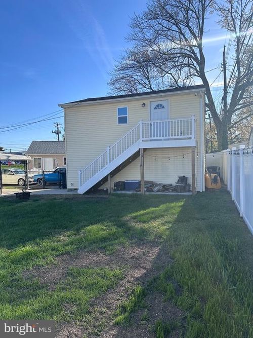 902B Edgerly Rd, GLEN BURNIE, MD, 21060-7305 | Card Image