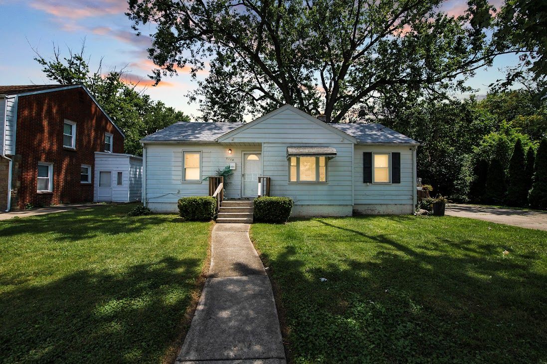 Harding St, Dearborn Heights, MI 48125