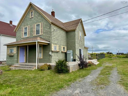 24 Upper Warren St, Louisbourg, NS, B1C1M8 | Card Image