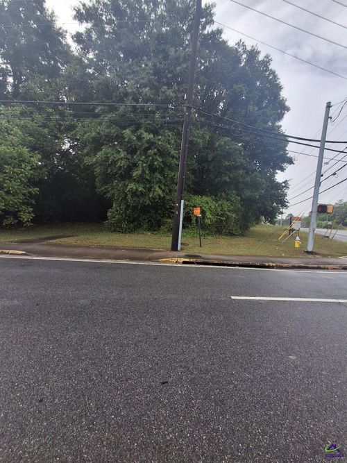 2592 Montpelier Ave, Macon, GA, 31204-4015 | Card Image