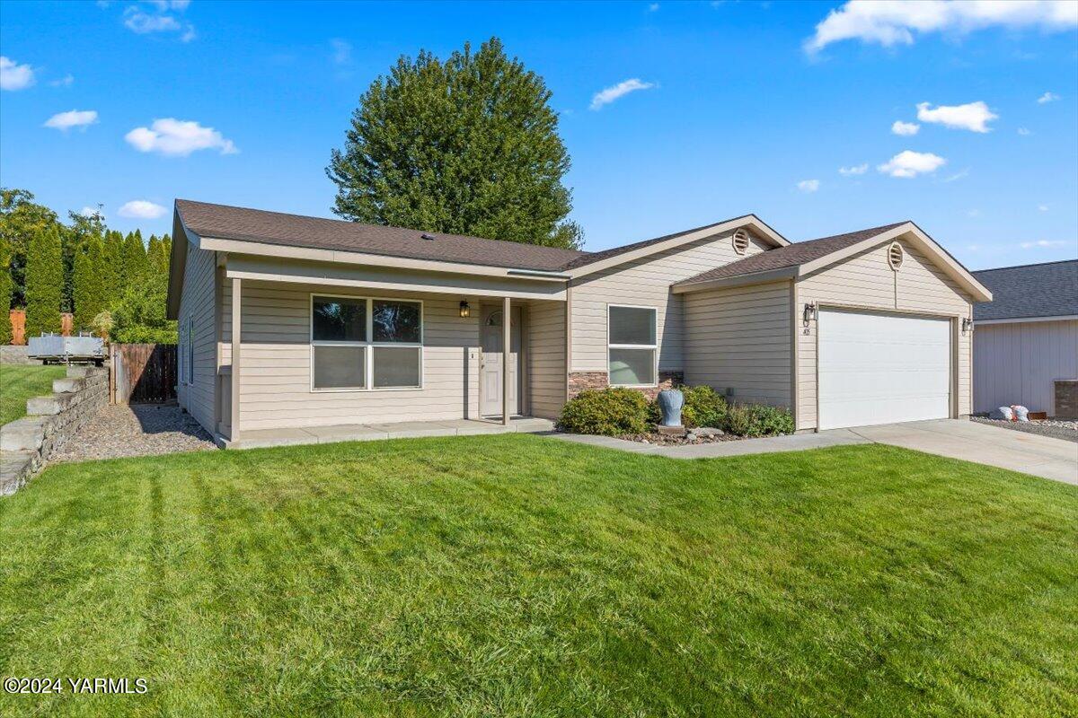 Virginia Ct, Zillah, WA 98953