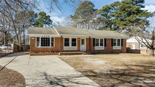 1206 Kienast Dr, Fayetteville, NC, 28314-5418 | Card Image