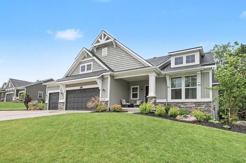 3899 Autumn Acres Dr, Rockford, MI, 49341-1116 | Card Image
