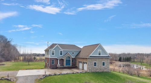 5035 Hidden Ridge Dr, Metamora, MI, 48455-9124 | Card Image