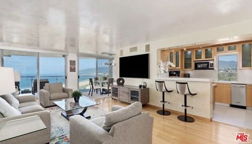 609p-201 Ocean Avenue Ext, Santa Monica, CA, 90402 | Card Image