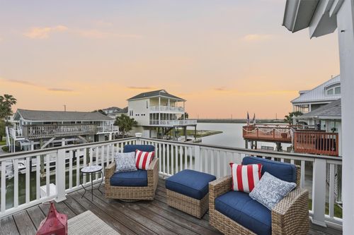16635 Jamaica Cove Rd, Jamaica Beach, TX, 77554 | Card Image