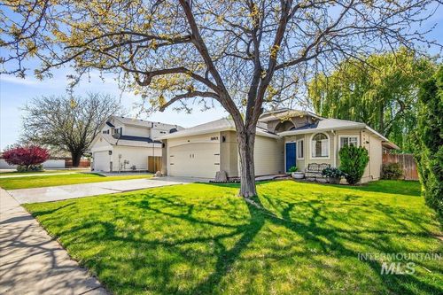 16801 N Portsmouth Ln, Nampa, ID, 83687-9235 | Card Image