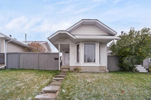 211 Sandstone Drive Nw, Calgary, AB, T3K3C4 | Card Image