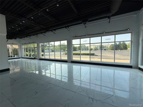 c-1537 E Pierson Rd, Flushing, MI, 48433-1816 | Card Image