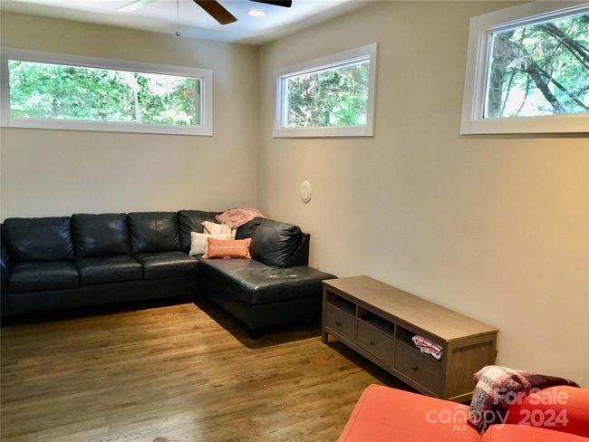 18 - 16-18 Cowan Ln, House other with 4 bedrooms, 4 bathrooms and null parking in Fairview NC | Image 7