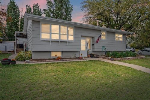 1900 13th Ave, Belle Fourche, SD, 57717-2117 | Card Image