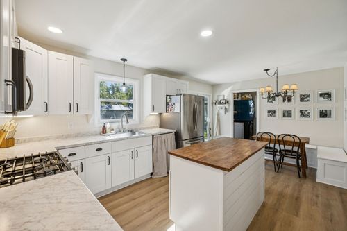 440 W Maple St, Morrison, TN, 37357-7656 | Card Image