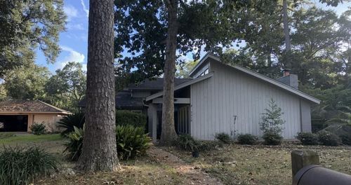 2318 Parkdale Dr, Kingwood, TX, 77339-2412 | Card Image