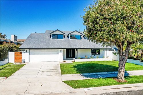 17392 Lido Ln, Huntington Beach, CA, 92647-6155 | Card Image
