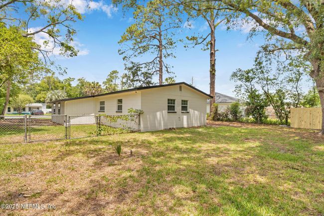 5415 Moret Dr E, House other with 3 bedrooms, 2 bathrooms and null parking in Jacksonville FL | Image 32