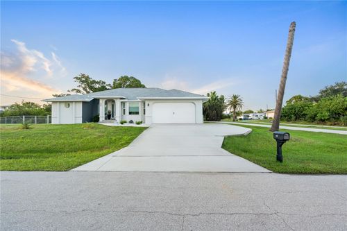 200 Dolphin Pkwy, PUNTA GORDA, FL, 33950-2830 | Card Image
