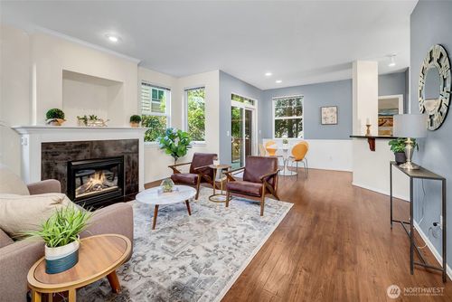 apt-h101-1500 S 18th St, Renton, WA, 98055-5511 | Card Image