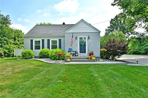 9211 Youngstown Pittsburgh Road, Springfield, OH, 44514 | Card Image
