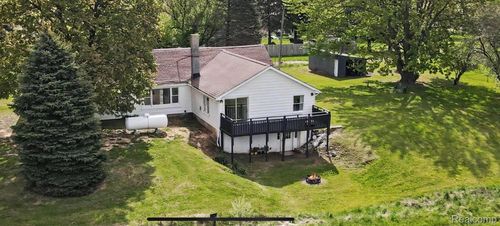 9433 E Lovejoy Rd, Perry, MI, 48872-9536 | Card Image