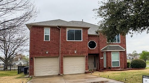 2700 Crater Lake Ln, Denton, TX, 76210-3377 | Card Image