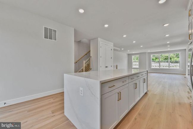 1605 Fellowship Sq, Townhouse with 3 bedrooms, 3 bathrooms and null parking in RESTON VA | Image 5