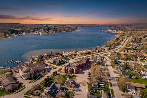 402-11 Beck Blvd, Penetanguishene, ON, L9M2G1 | Card Image