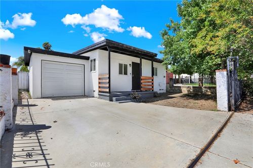 334 W California Ave, Vista, CA, 92083-3618 | Card Image