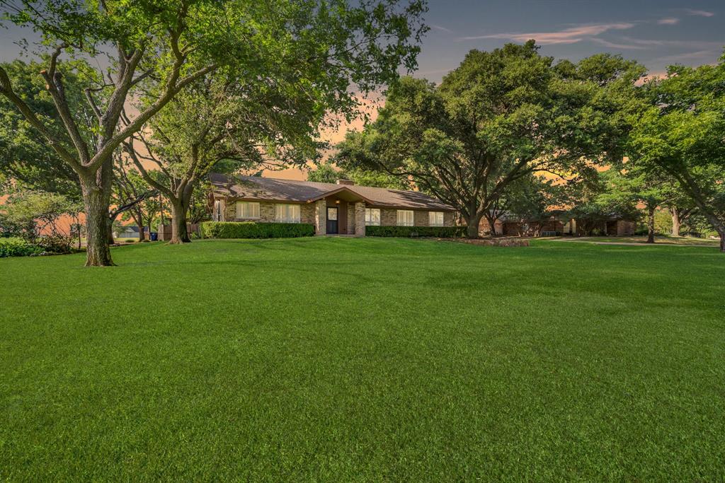 Lake Shore Dr, Waxahachie, TX 75165