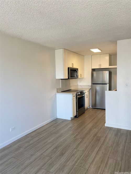 apt-501-3161 Ala Ilima St, Honolulu, HI, 96818-3010 | Card Image