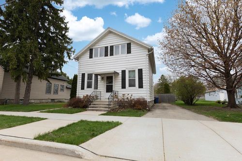 333 Rosalia Street, OSHKOSH, WI, 54901 | Card Image