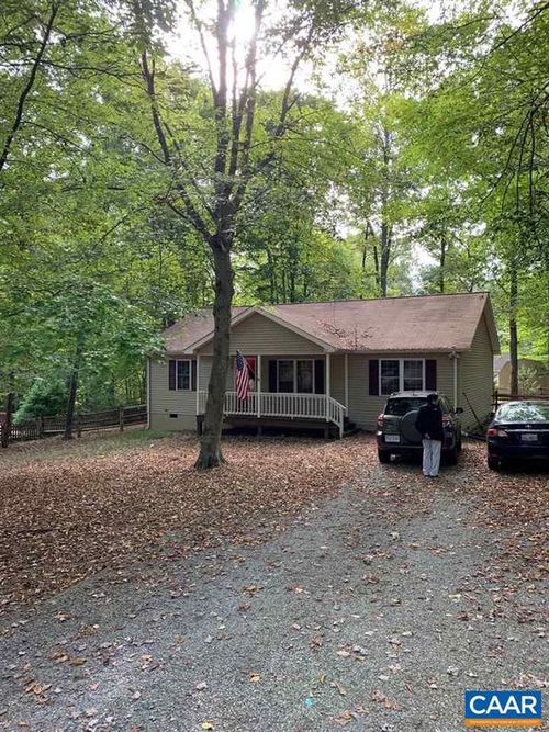 52 Riverside Dr, PALMYRA, VA, 22963-2024 | Card Image