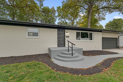 815 Irvin Shoots Rd E, Marion, OH, 43302-9739 | Card Image