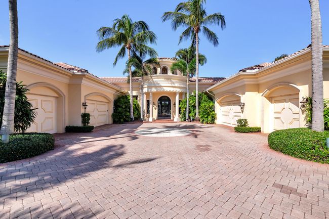 19223 Riverside Dr, House other with 5 bedrooms, 6 bathrooms and null parking in Tequesta FL | Image 81