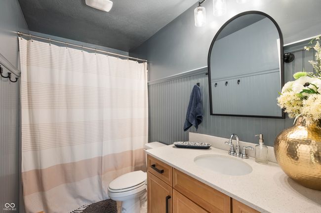 2nd Floor Full Bath | Image 24