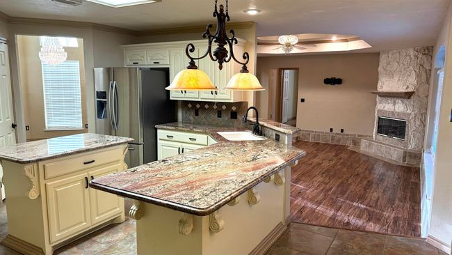 7908 Tom Dr, House other with 3 bedrooms, 2 bathrooms and null parking in Port Arthur TX | Image 9