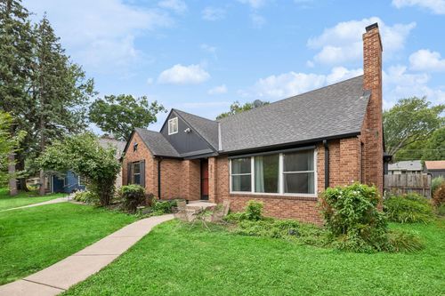 2011 Vincent Ave N, Minneapolis, MN, 55411-2320 | Card Image